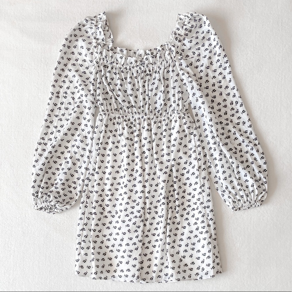 THE Fifth Label Ditsy Floral Puff Sleeve Dress